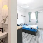 Mariposa * Budapest