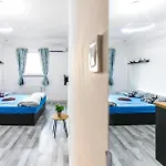Mariposa Apartment